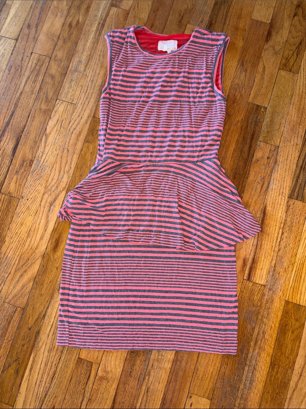 Artelier Nicole Miller Size M Striped Peplum Sleeveless Dress in Coral and Gray